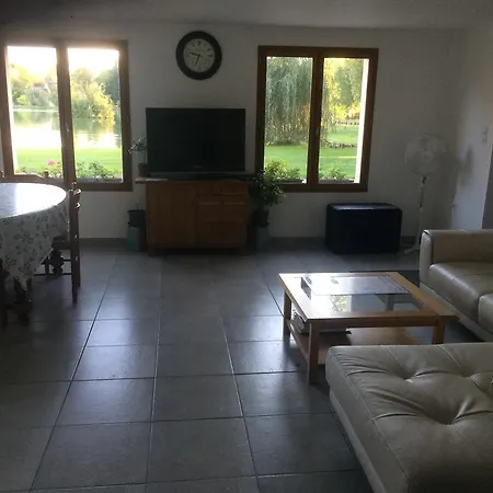 Lake House France Apartamento *