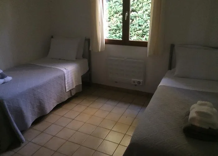 Lake House France * Beaumont-Pied-de-Boeuf (Sarthe)